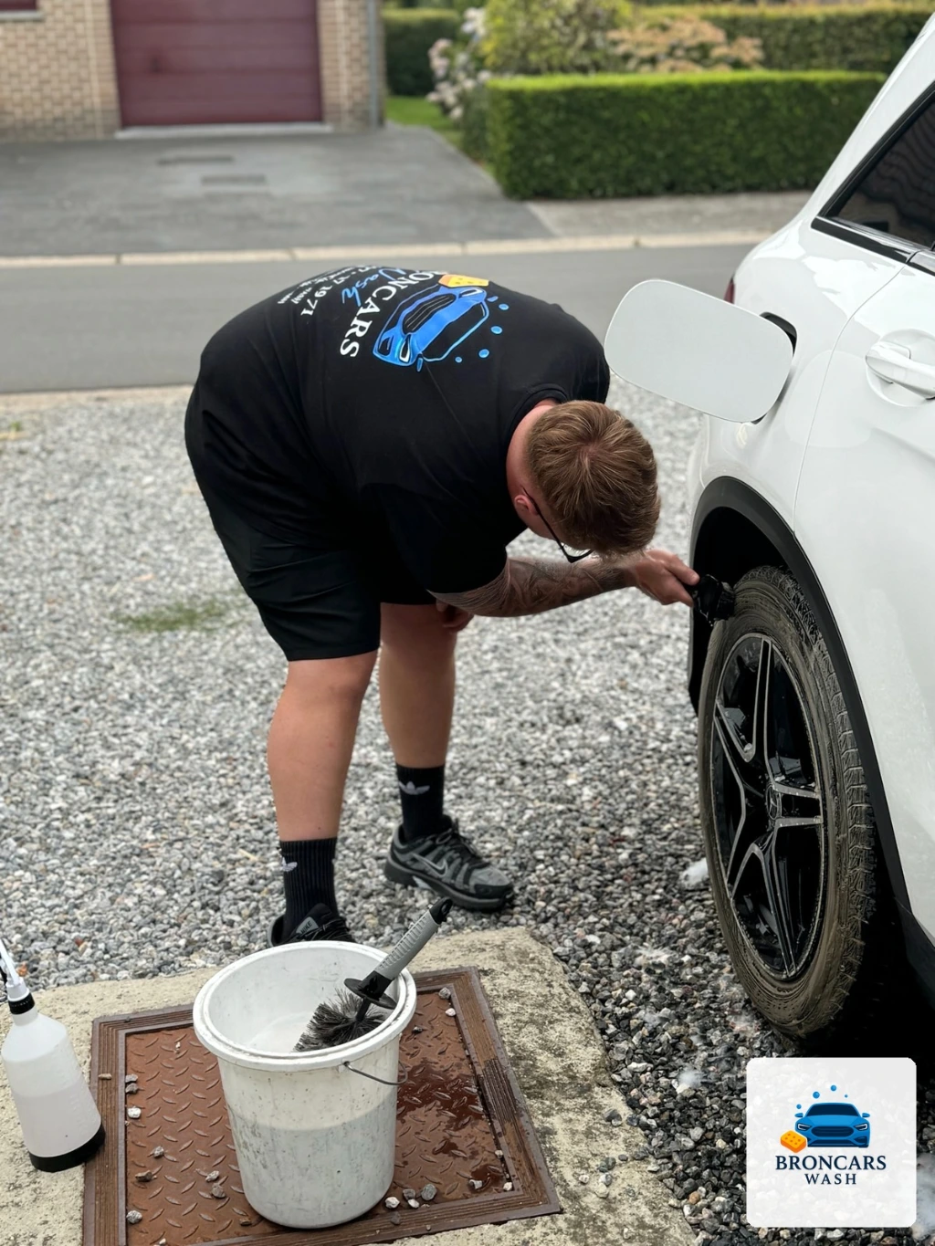 Nettoyage manuel des jantes par Broncars Wash